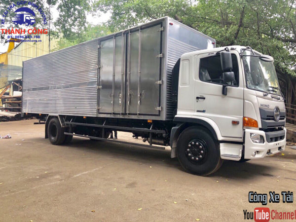 xe hino chở pallet