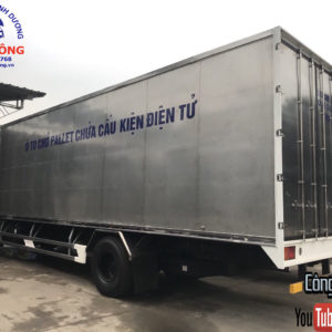 xe thùng kín hino chở pallet